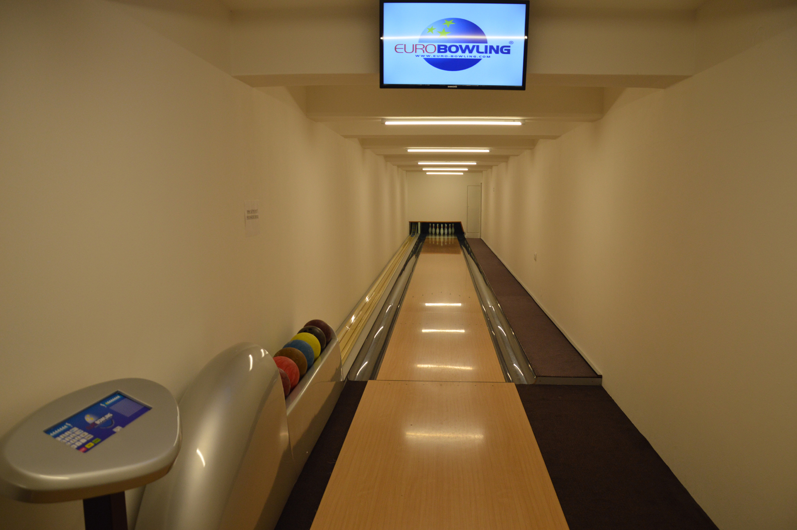 Bowling v hotelu Kamzík